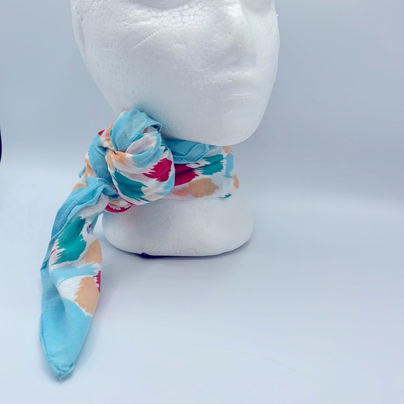 Vintage artsy scarf - Picture 8 of 8